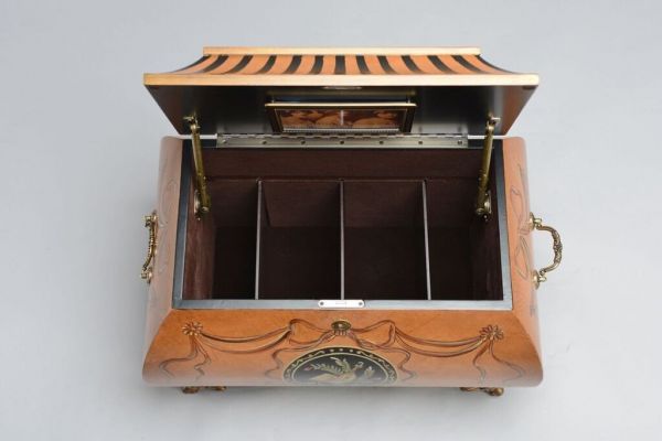 Salzburg Life Chest